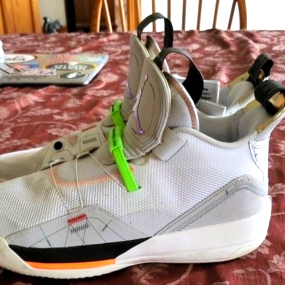 Air Jordan XXXIII - Picture 1 of 5